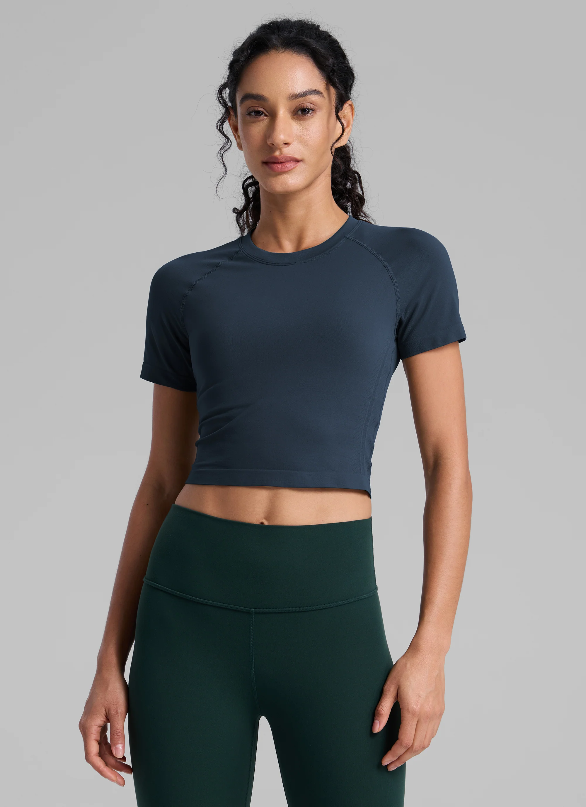 Seamless Crew Neck Cropped Short Sleeve - Image 15