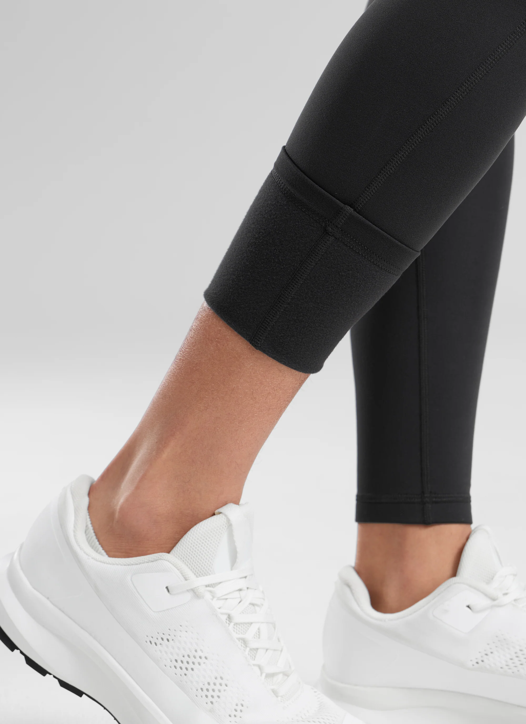 Water Resistant Fleece Lined Pocket Legging 28" - Image 10