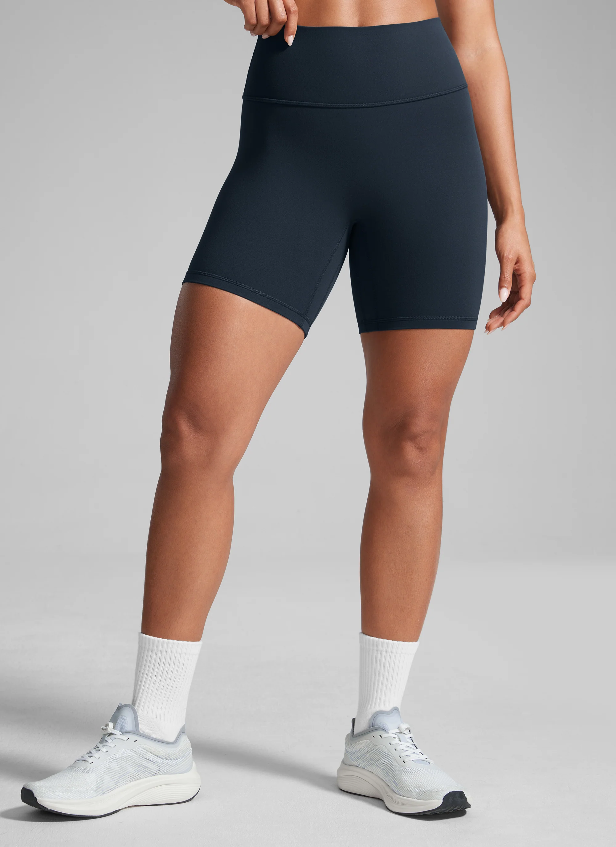 Secretsculpt™ No Front Seam Shorts 6'' - Image 14
