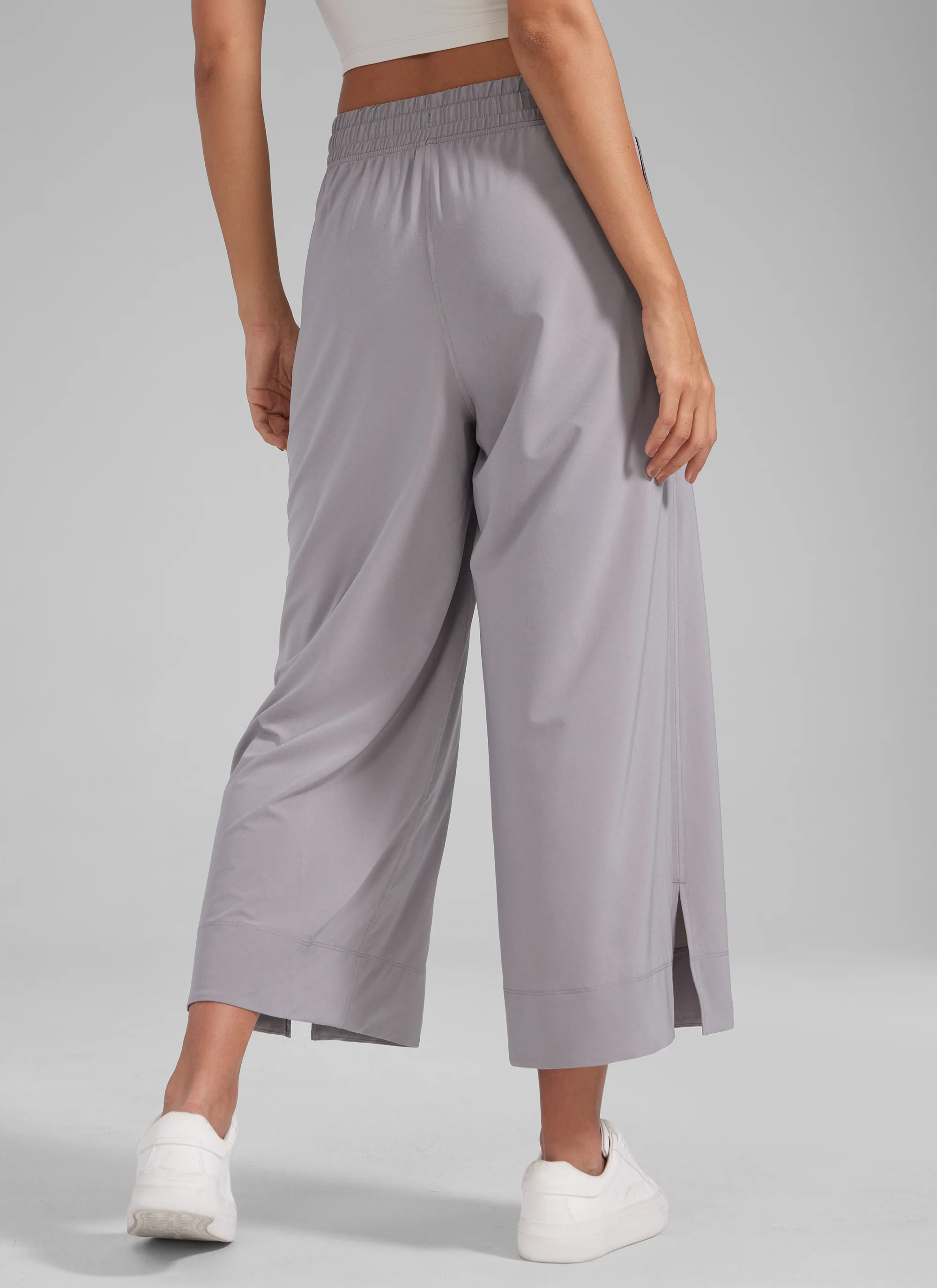 Feathery-Fit Soft Pocket High Rise Pant 25'' - Image 14