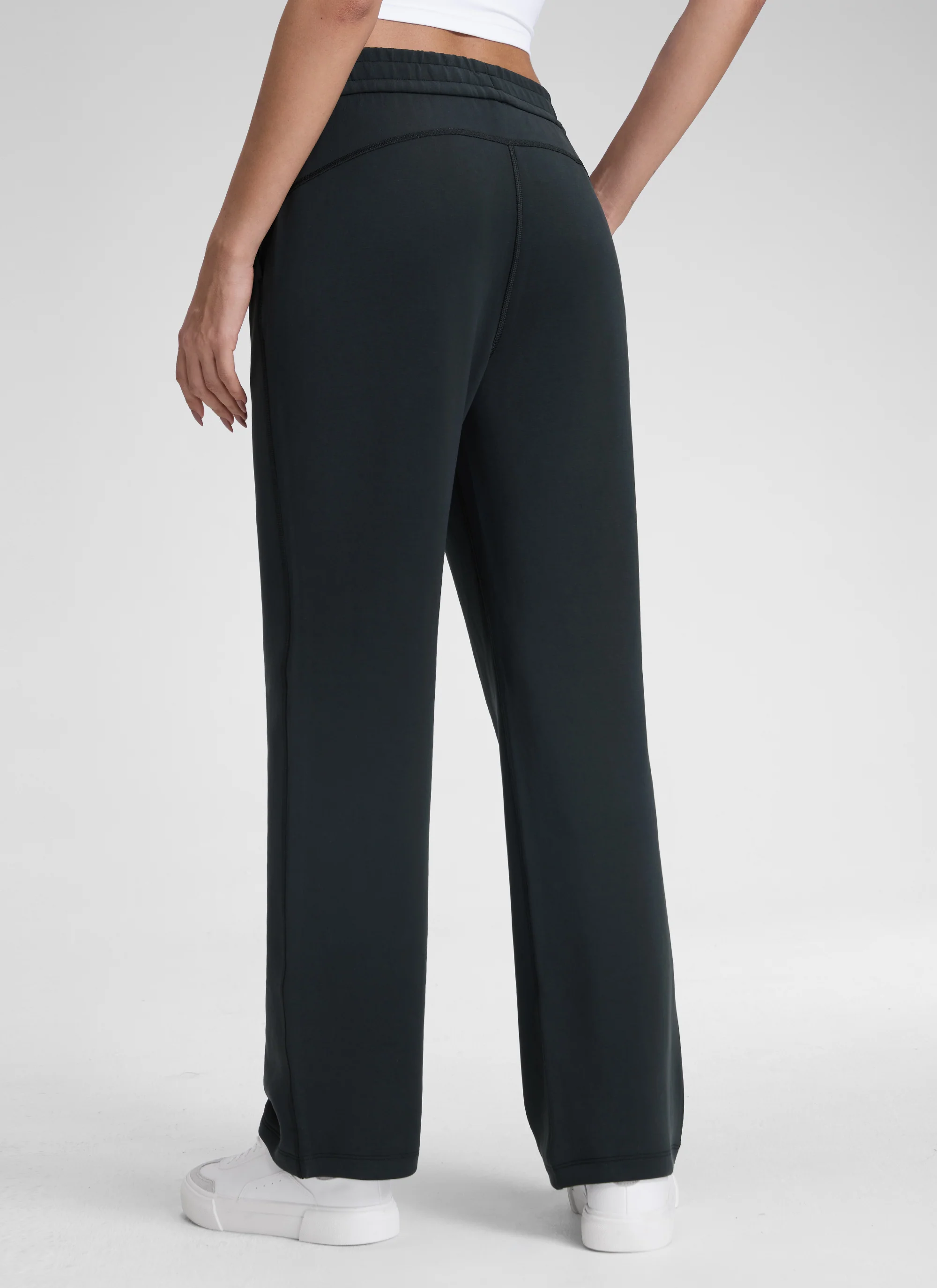 SoftAura High Rise Sweatpant 31'' - Image 11